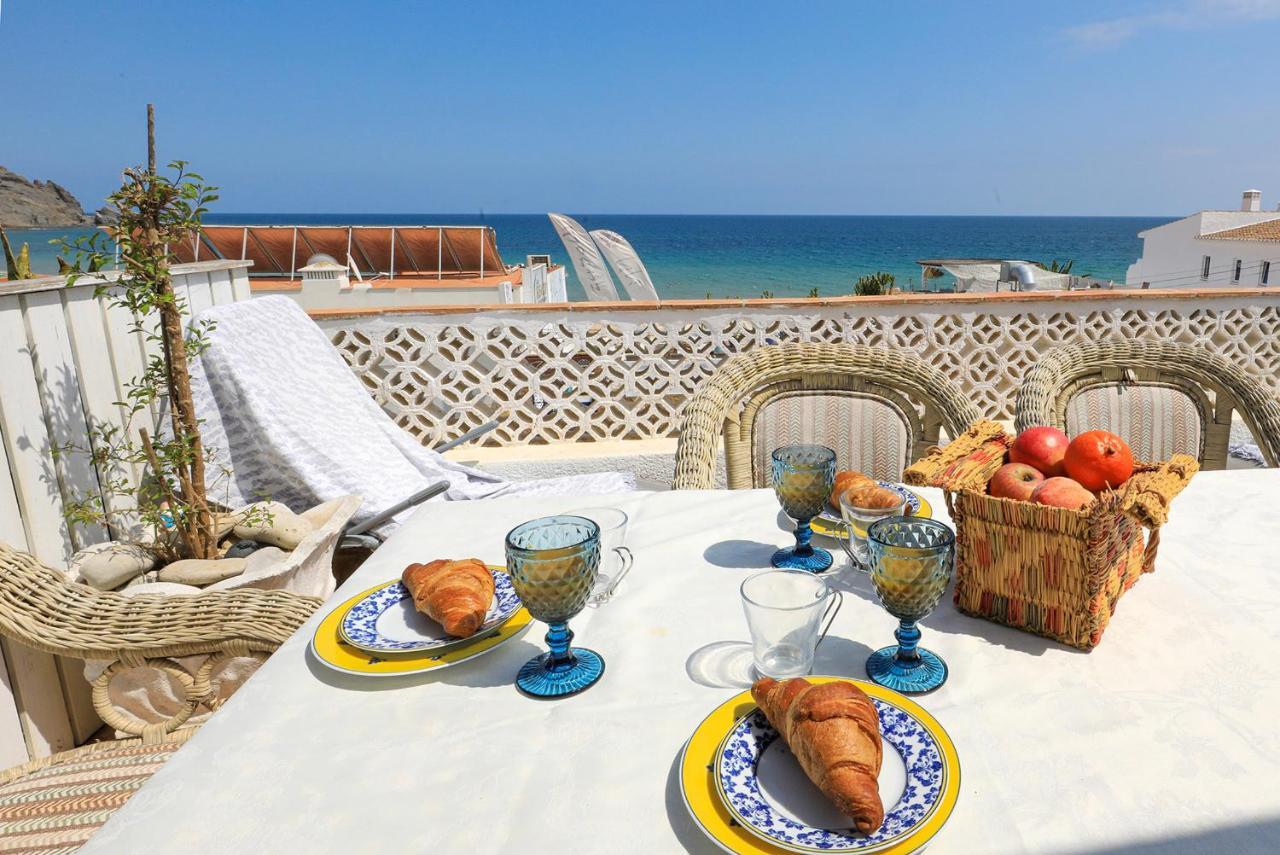 C22 - Beco Do Poco Beach Townhouse In Praia Da Luz Экстерьер фото